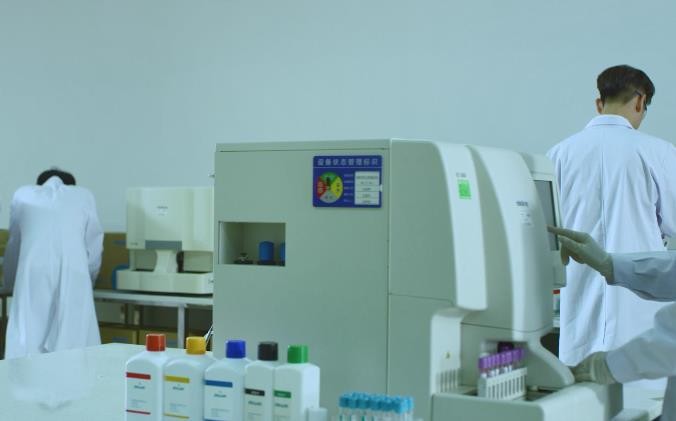 Colorless Reagent High Pure Compatible Cell Counter Reagents Colorless Liquid Dymind CBC ...
